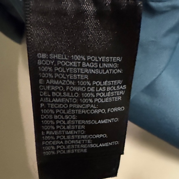 The North Face Women's Quilted Blue Vest - Picture 8 of 8